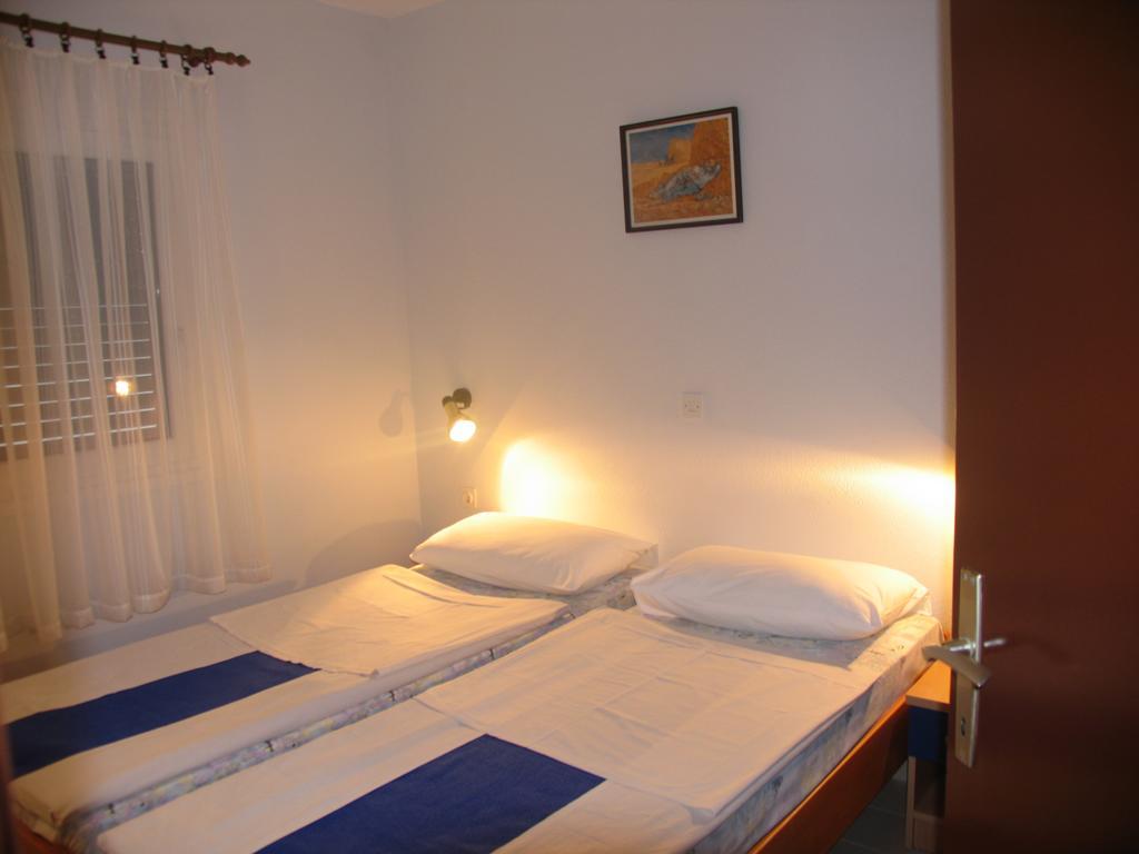 Apartments Villa Ceres Klek Bilik gambar