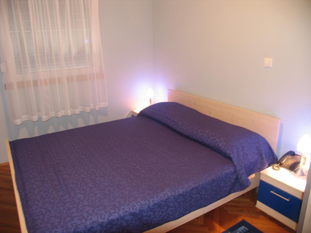 Apartments Villa Ceres Klek Bilik gambar
